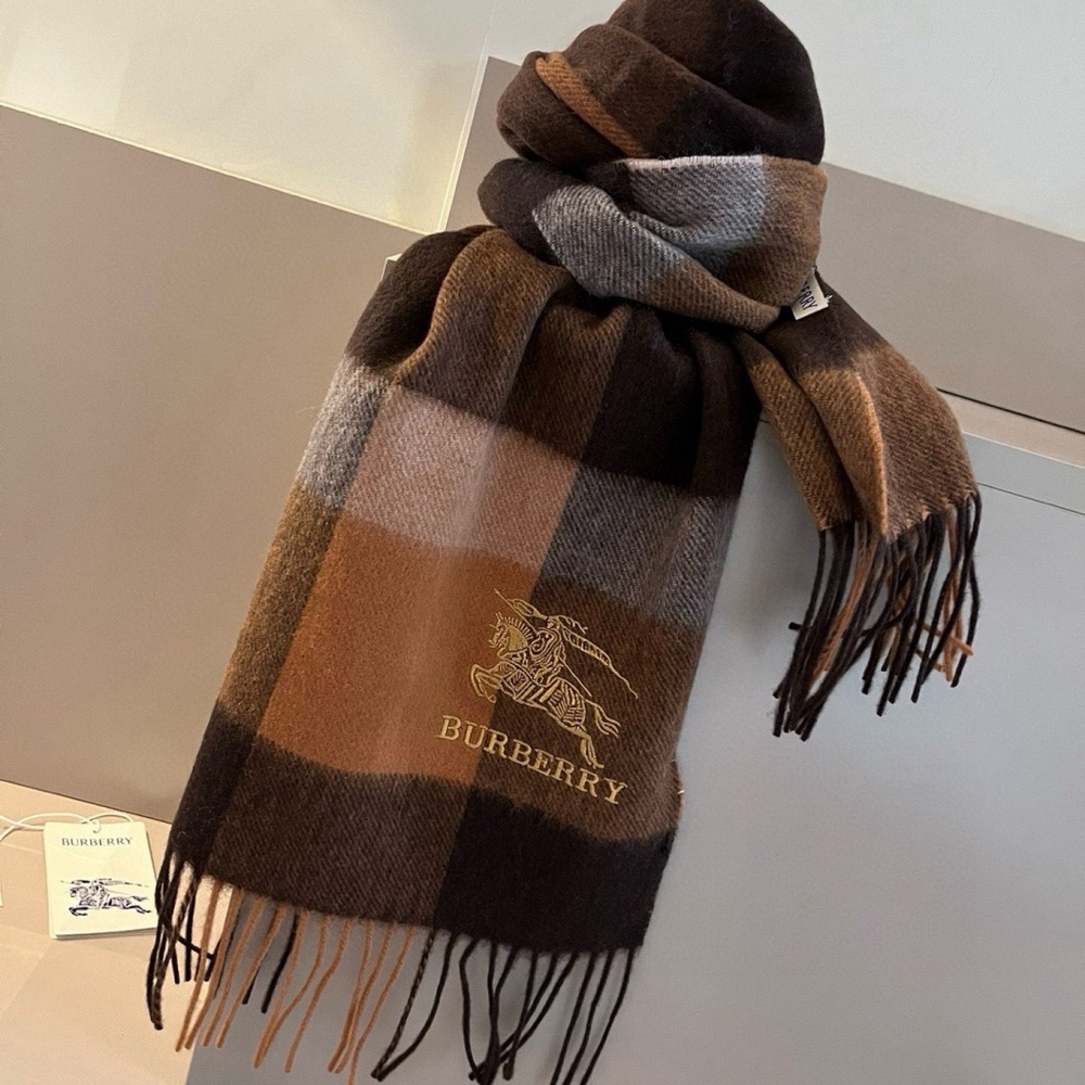 Burberry Men's Brown Plaid Scarf